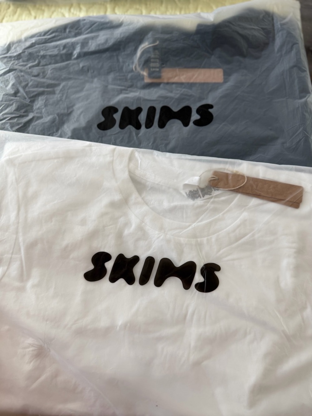 2 SKIMS Logo Tee - women size S new